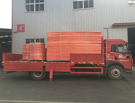 Non-standard size corrugated plastic sheets