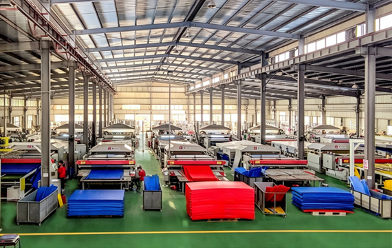 · We are a PP hollow board manufacturer with 16 production lines and an annual output of 30000 tons. One of the lines produces 48 x 96 white corrugated sheets, with a daily output of over 3000 sheets. · Due to the large procurement of raw materials and being near the raw material base, the cost is 15-20% lower than that of traders. · We use 100% pure PP material, and titanium dioxide is an imported pigment grade with stable whiteness and physical properties. · Each batch of shipments comes with a whiteness test report and a Dyne value test report, ensuring competitive quality and price.